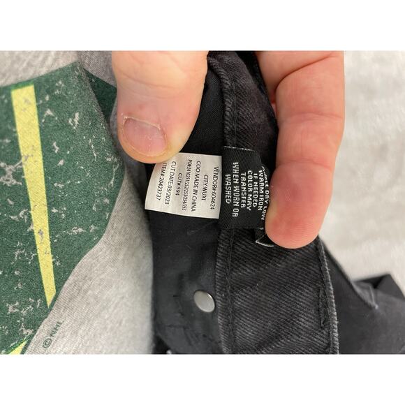 Hot Topic Black Denim Jeans 28x32 Skull Graphic Punk Goth Grunge Wide Leg NWT - Picture 10 of 11